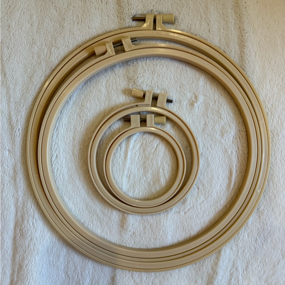 Set of Round Embroidery Hoops